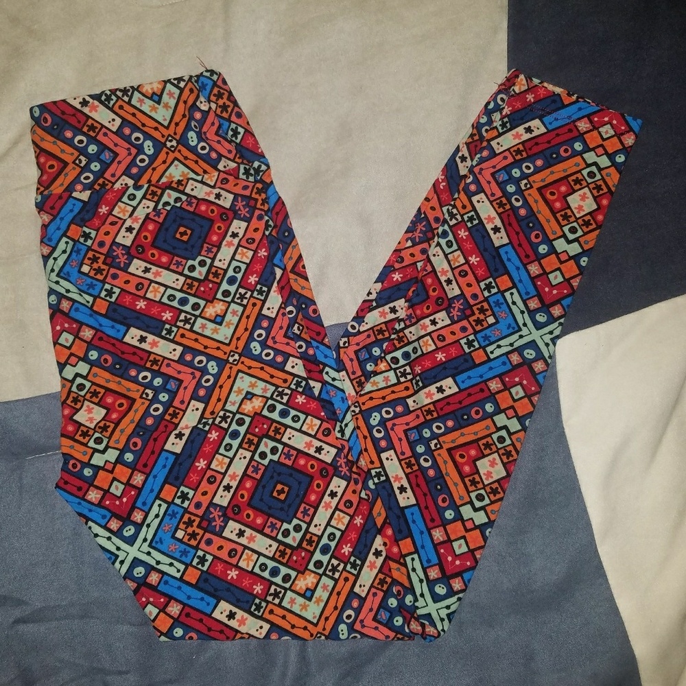 OS BNWT Lularoe Leggings